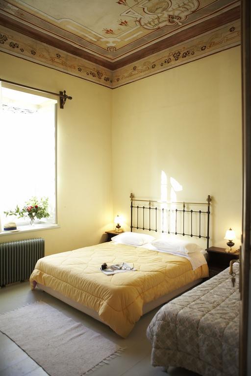 Archontiko Stathopoulou Hotel Agios Georgios Nileias Ruang foto