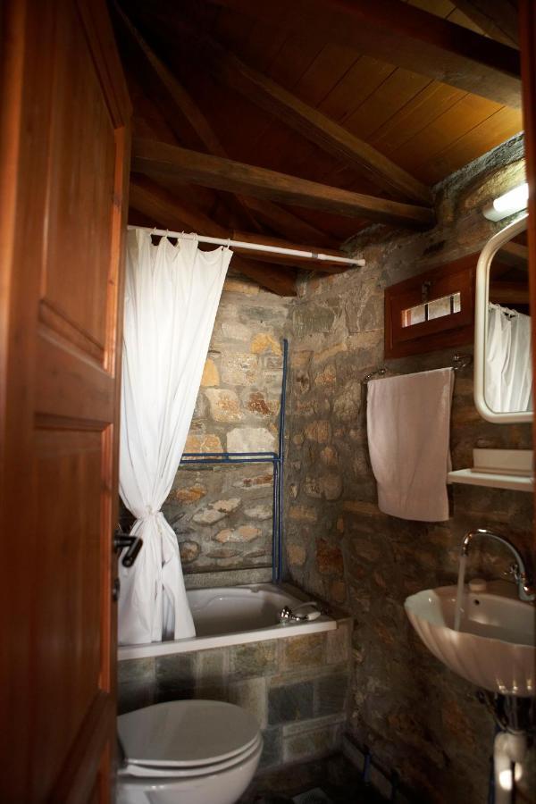 Archontiko Stathopoulou Hotel Agios Georgios Nileias Bagian luar foto
